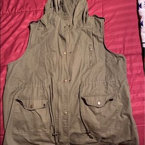 Women’s plus size vest